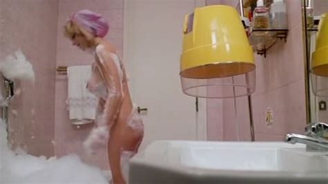 Naked Orchidea De Santis In Una Bella Governante Di Colore