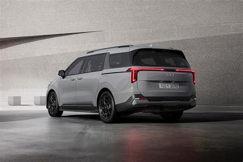 Kia Reveals Tech Heavy 2024 Carnival Interior Carexpert