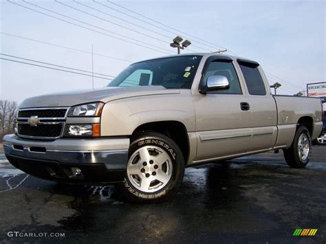 Silver Birch Metallic Chevrolet Silverado Lt Extended Cab