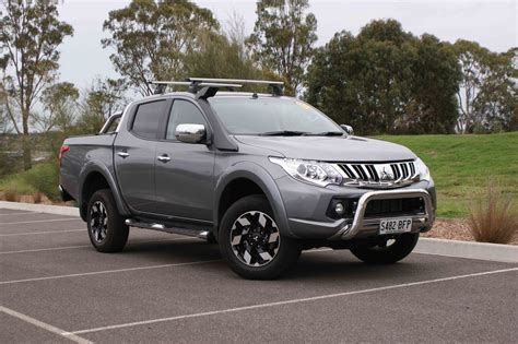 Mitsubishi Triton Review 2016 Triton Gls Dual Cab