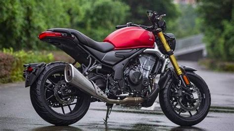 Voge Trofeo AC La Naked Che Viene Dal Passato La Repubblica