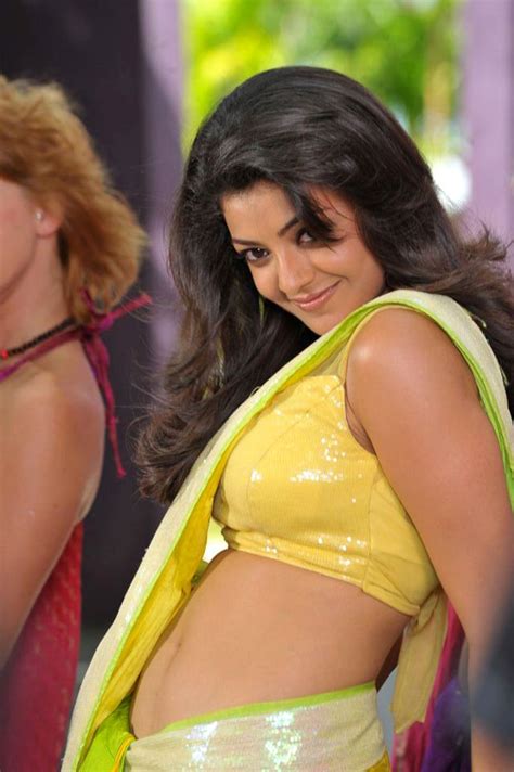 Kajal Agarwal Hot Navel In Saree Kajal Agarwal Deep Cleavage In Green Saree Beautiful Indian