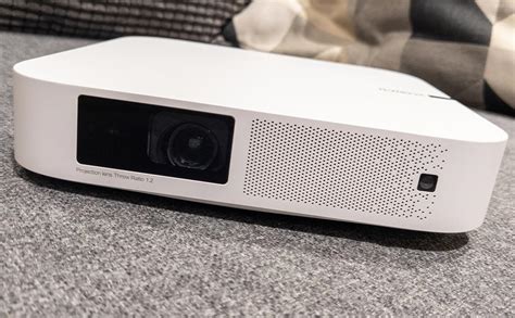 XGIMI Elfin review: An affordable 1080p portable smart projector with ...
