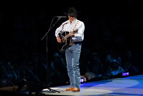 How George Strait Achieved a Net Worth of $300 Million