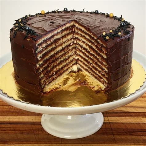 A 9 Layer Smith Island Cake The Official Dessert Of Maryland I Bake One Every Year For My