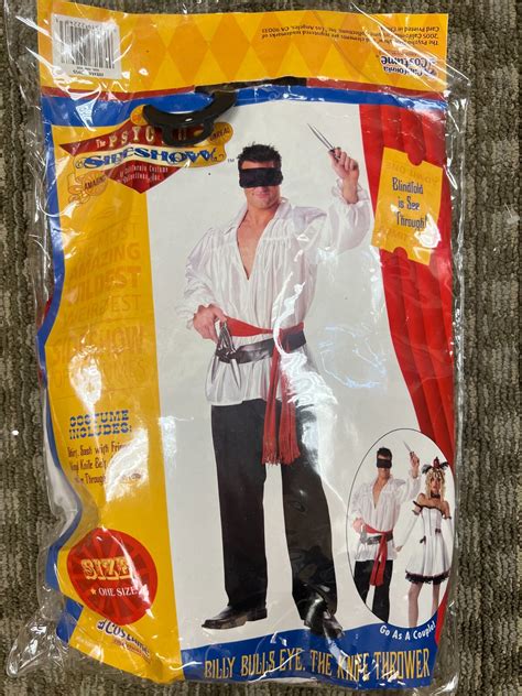 Knife Thrower Costume | knifes.biz