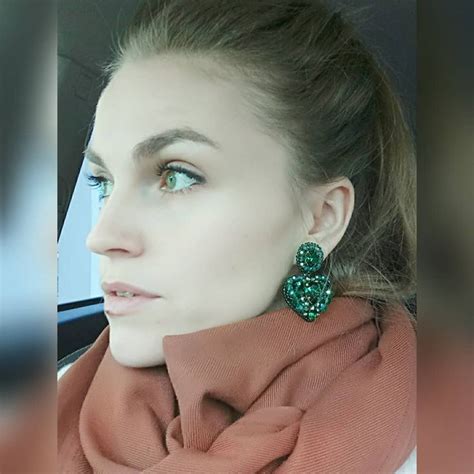 Когда хочется придать образу изящность и утонченность на помощь ...