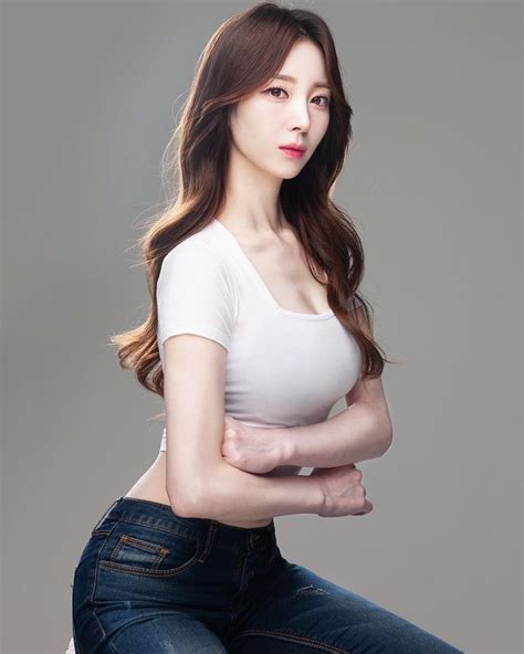 Asian Jeans에 있는 Kyousuke님의 핀 패션 스타일 여성 청바지 패션