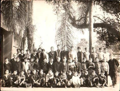 Photo De Classe Cours Moyen 2°année De 1966 Ecole Du Parc De Galland