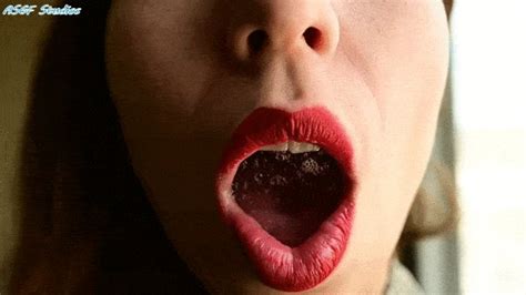 Spit Bubbles In Slo Mo MP Amateur Soles Giantess And Footjobs Clips Sale