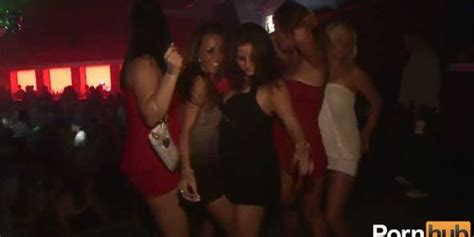 NAKED COLLEGE COEDS 95 Scene 3 Tnaflix