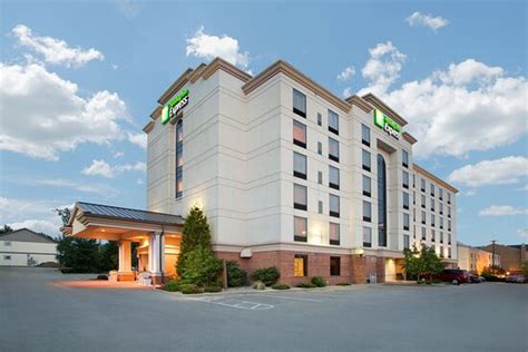 THE 10 BEST Hotels in Bloomington, IN for 2022 (from $56) - Tripadvisor
