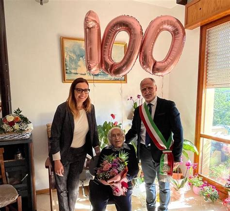 Festa Grande Per I 100 Anni Di Nonna Olga