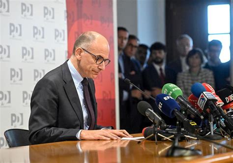 Letta apre al congresso ma non si ricandida è resa dei conti nel Pd E