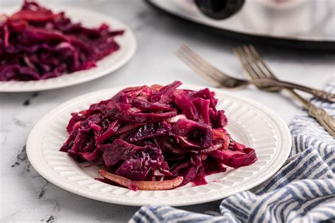 Slow Cooker Red Cabbage - The Magical Slow Cooker