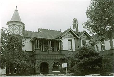 B4749 St Hildas