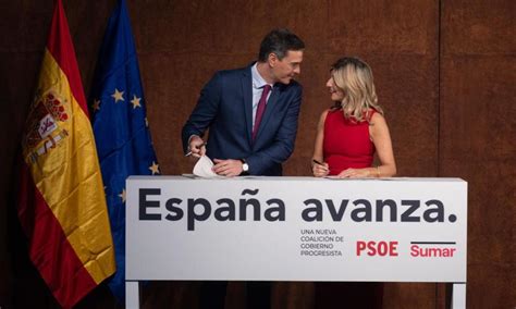 Sánchez Y Díaz Rubrican El Pacto Entre Psoe Y Sumar Un Acuerdo Para