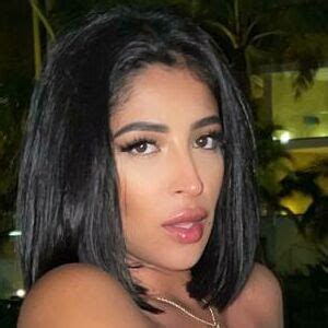 Thalia Thalia Mcix Thaliamcix Wifeyoutuber Llados Nude Leaks OnlyFans Photos FapGeek