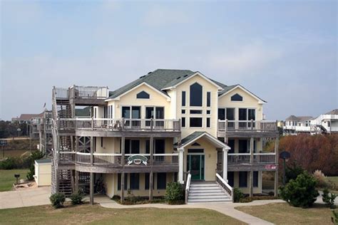 Corolla NC Vacation Rentals | Vacation home, Nc vacation, Vacation rental