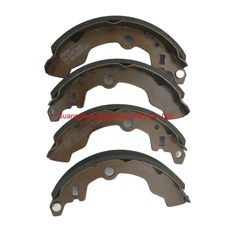 Non Asbestos Brake Shoe 04495 0K120 For Toyota Hilux Vigo China Brake