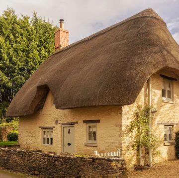 15 Airbnb Cottages In The UK For A Cute Escape