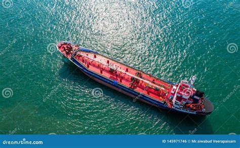 P Trole De Vue A Rienne Bateau Citerne Chimique En Mer Ouverte Cargo D