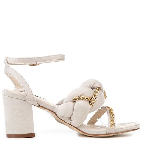 CAPE ROBBIN Carrie High Heels CARRIE NUDE Shiekh