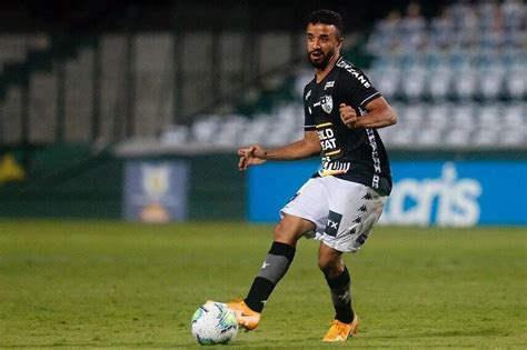 Palmeiras Acerta Detalhes De Contrato Caio Alexandre Do Fortaleza