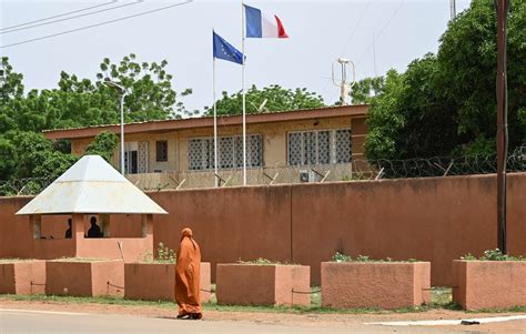 France Closes Embassy In Niger POLITICO