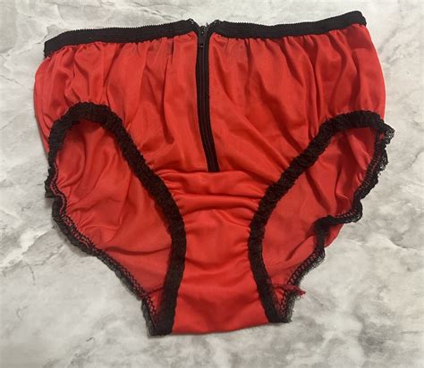 Vintage Orbit Lady Bird Lingerie Nylon Panties Sz R Gem