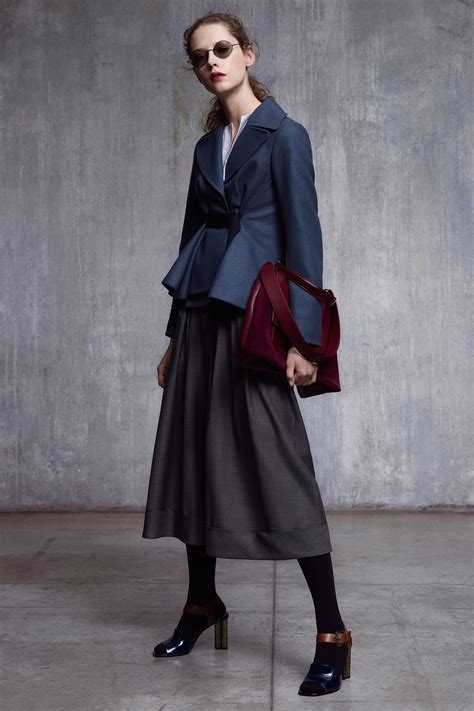 Jil Sander Navy Fall 2017 Ready-to-Wear Collection | Vogue