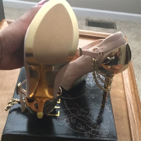 Liliana Shoes Nude Peeptoe Heel With Gold Metal Heel And Chain Poshmark