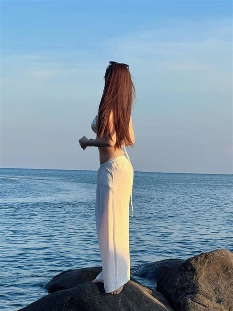 Qu Nh Kool T M T Ng I H M M V I B Nh Bikini T O B O