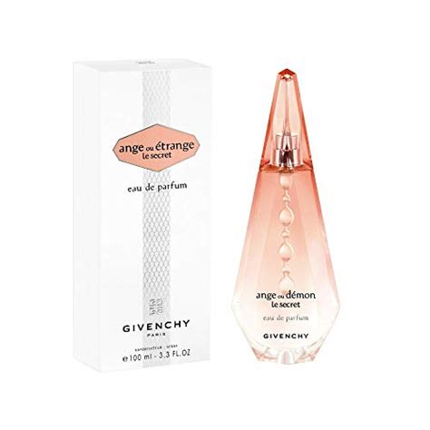 19 Best Incredibly Long Lasting Perfumes For Women 2022