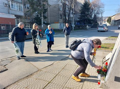 Свищов отбеляза 47 години от трагичното земетресение през 1977 година ...