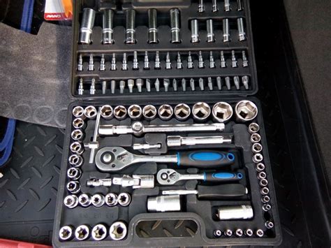 Набор инструментов Yato 109 предметов + набор из 40 торксов ...