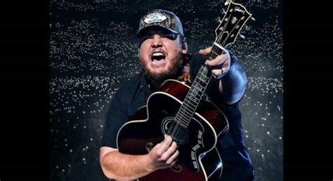 Luke Combs Scores His 15th Consecutive 1