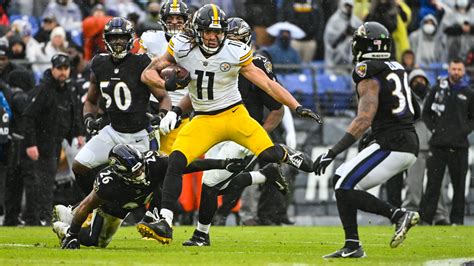 Steelers pull off miraculous overtime victory over Ravens