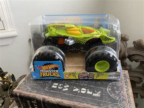 Hot Wheels Monster Trucks Green Scorpedo RARE Metal Body For