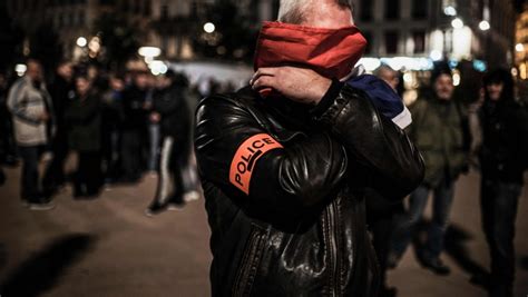 Video La Grogne Des Policiers Persiste Hollande Va Recevoir Les