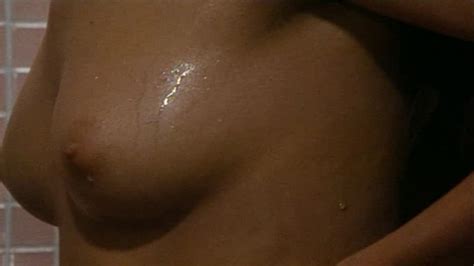 Naked Karin Götz in Beichte einer Liebestollen