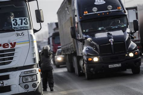 Как дальнобойщики общаются между собой? Рации Baofeng