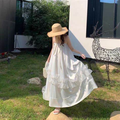 V Y Tr Ng Hai D Y I Bi N Hot Trend M X E D Ng D I Sena Dress Shopee Vi T Nam