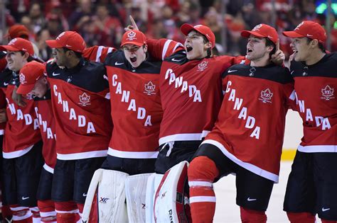 Canada hangs on to beat Russia, end world junior gold-medal drought ...