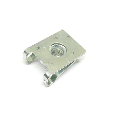 Закладная гайка под винт М5 (21 х 16) — купить в Москве в интернет ...