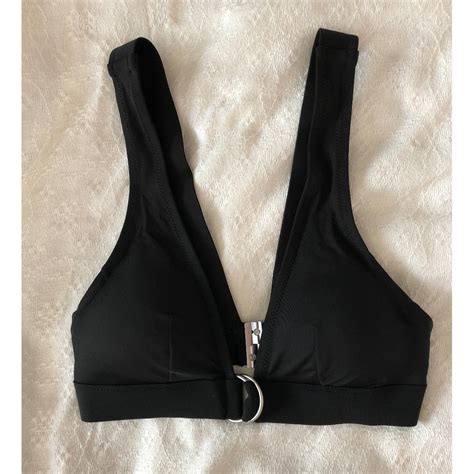 Black Triangle Bikini Top Women S Fashion Swimwear Bikinis Swimsuits On Carousell