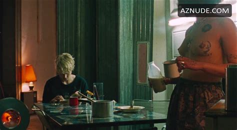 IZZY NEISH Nude AZNude