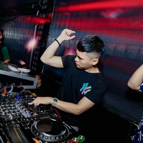 Stream NST Việt Mix Hot TikTok Bảo Hưng remix by Bảo Hưng Listen online for free on SoundCloud