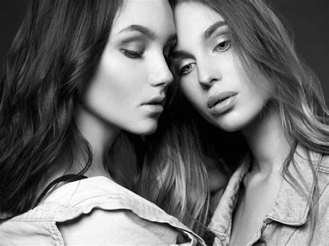 How To Tell If A Same Sex Love Interest Is Into You Femina In