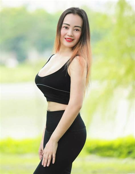 Top Hot And Sexy Vietnamese Women Girls